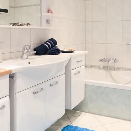 Apartment Zwei Schlafzimmer Ferienapartment Anna Am Stubenbergsee Inklusive Vier E-bikes *
