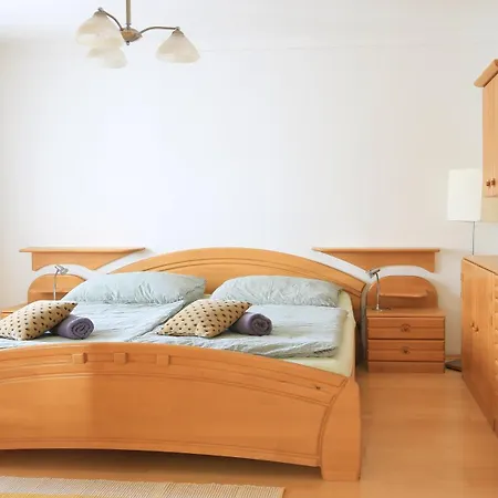 Zwei Schlafzimmer Ferienapartment Anna Am Stubenbergsee Inklusive Vier E-bikes Apartman
